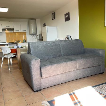 Immense Studio 51 Jusqu'A 4 Personnes Avec Vue Mer Сен Дьони Екстериор снимка